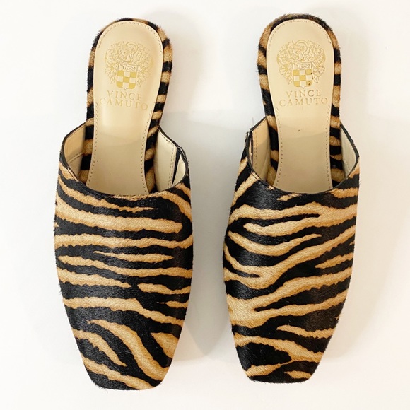 Vince Camuto Shoes - NWOB Vince Camuto Larsina Tiger Calf Hair Mule - Sz 6.5